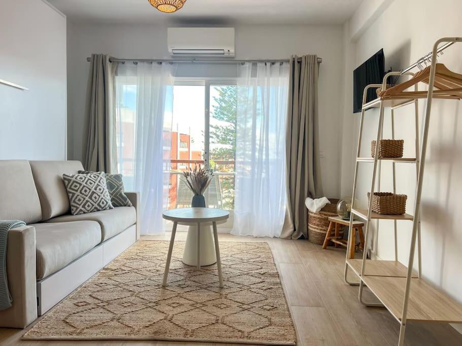 Studio Hola Arenal Platja de Larenal Kültér fotó